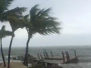 Potret Sebelum dan Sesudah Hantaman Dahsyat Badai Irma Potret Sebelum dan Sesudah Hantaman Dahsyat Badai Irma