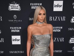 Pakai Legging Transparan, Tampilan Terberani Kim Kardashian Pasca Kerampokan