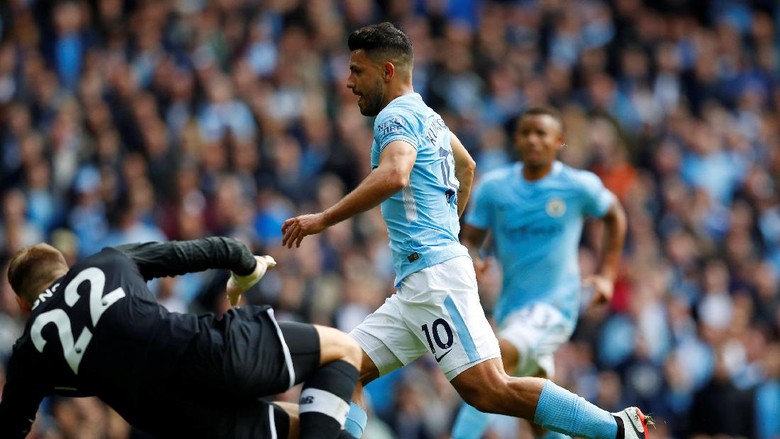 Hobi Aguero Jebol Gawang Liverpool di Etihad dan Statistik Lainnya Hobi Aguero Jebol Gawang Liverpool di Etihad dan Statistik Lainnya