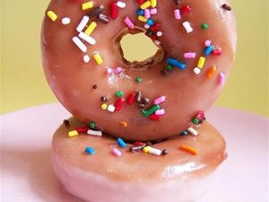 Mandi Makin Asyik dengan Sabun Bentuk Donat, Sereal hingga Permen Jelly