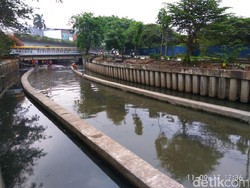 Sempat Penuh Sampah, Kali Cideng Kini Kembali Bersih