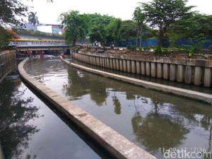Sempat Penuh Sampah, Kali Cideng Kini Kembali Bersih Sempat Penuh Sampah, Kali Cideng Kini Kembali Bersih