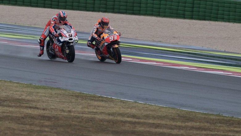 Marquez Merinci Aksinya Menyalip Petrucci