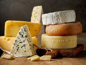 Hati-hati! Daging Giling hingga Keju Sering Ditambahkan Bahan Tak Biasa (2)