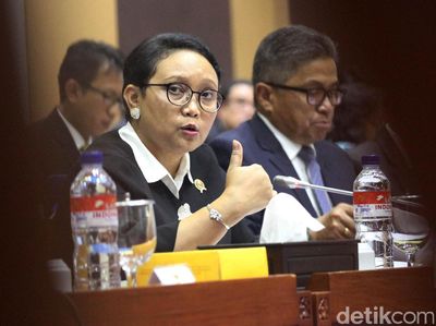 Menlu Banjir Pujian dari Anggota DPR soal Rohingya