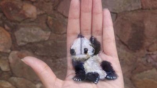 Keren! Gambar 3D Seakan Hidup di Telapak Tangan