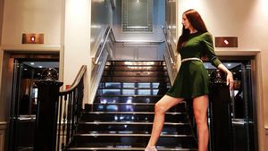 Foto: Cantiknya Ekaterina Lisina, Wanita dengan Kaki Terpanjang di Dunia