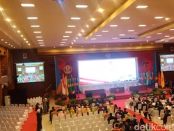 Jokowi Hadiri Puncak Perayaan Dies Natalis Ke-60 Unpad