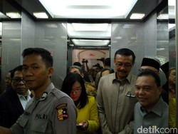 Ketua dan Anggota MKD DPR Datangi Bareskrim Polri
