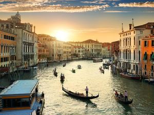 Tiket Harian Masuk Venesia Rp 82 Ribu, Mahal Atau Murah?