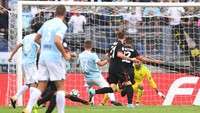 Di paruh kedua, Immobile kembali mencatatkan namanya di papan skor untuk mencatatkan hat-trick. Foto: Alberto Lingria/REUTERS