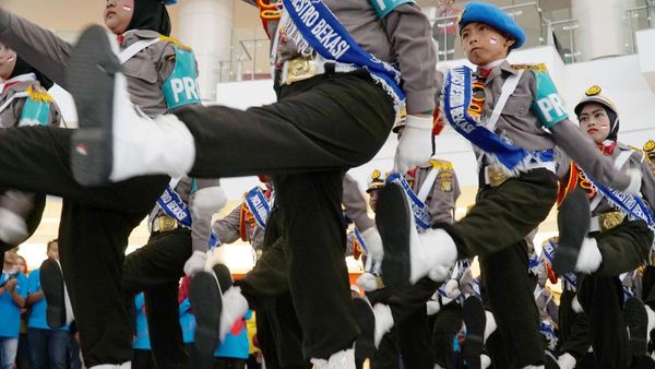 Aksi Polisi Cilik di Hari Lalu Lintas Bhayangkara