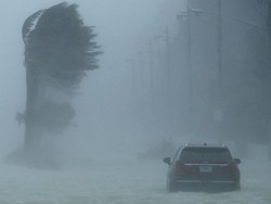 Badai Irma Terjang Florida, Sebagian Miami Terendam Banjir