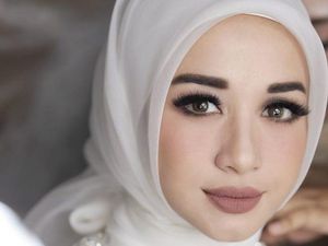Makeup Pernikahan Dikritik, Netizen Tak Bisa Lihat Bella Bahagia Makeup Pernikahan Dikritik, Netizen Tak Bisa Lihat Bella Bahagia