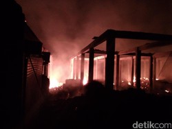 Lalin Bandung-Garut Kembali Normal Pasca Kebakaran di Pasar Leles