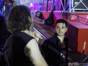 Momen Belakang Panggung Sebelum Dashboard Confessional Mengguncang Bali