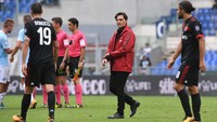 Bagi Milan, kekalahan ini mengakhiri laju sempurnanya di enam laga terakhir di semua kompetisi. Foto: Alberto Lingria/REUTERS