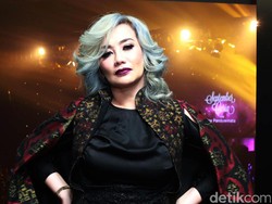 Reza Artamevia Dukung Anak Ikuti Jejaknya di Tarik Suara