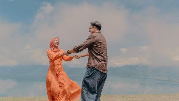 Inspirasi 13 Foto Prewedding Laudya Cynthia Bella di Padang