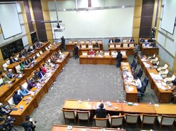 Azis Syamsuddin Minta KPK Tak Periksa Kader yang Maju di Pilkada