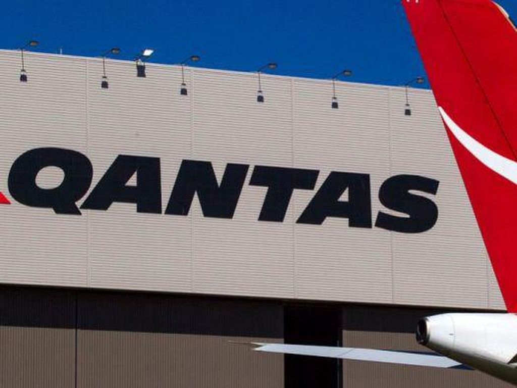 Qantas PHK 6.000 Karyawan