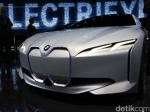 BMW i Vision Dynamics, Mobil Listrik yang Bisa Berlari Kencang