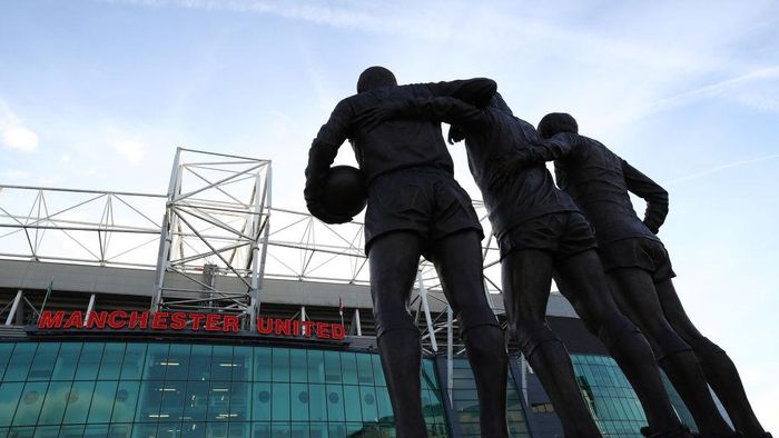 Old Trafford MANCHESTER, ENGLAND - APRIL 04: General view outside the stadium prior to the Premier League match between Manchester United and Everton at Old Trafford on April 4, 2017 in Manchester, England. (Photo by Clive Brunskill/Getty Images)