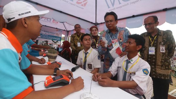 BNI Manjakan Penerima Program Indonesia Pintar