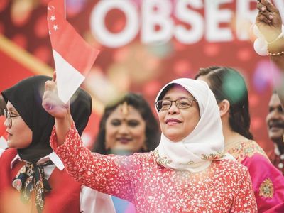 Sederhana Banget, Gaya Hijab Halimah Calon Presiden Wanita Pertama Singapura