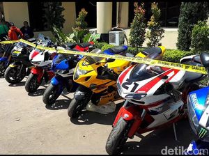 Puluhan Moge dan Mobil Mewah Ber-STNK Palsu Kendaraan Selundupan Puluhan Moge dan Mobil Mewah Ber-STNK Palsu Kendaraan Selundupan