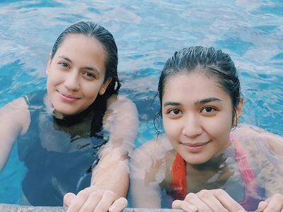 Tahan Godaan! Saat Pevita Pearce dan Mikha Tambayong Berbikini