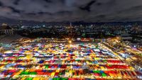 Foto: Pasar Malam Bangkok yang Mirip Game Tetris