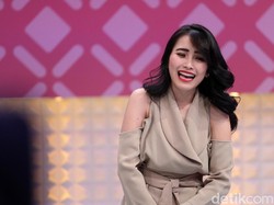 Ibunda Kesal, Ayu Ting Ting Memar Gara-gara Dibanting Atlet Judo?