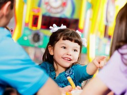 Mau Ajak Anak Makan di Luar? Ini 7 Ciri Restoran Ramah Anak