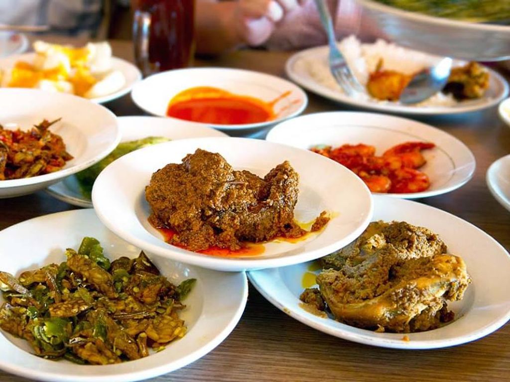 Ramai Boikot Nasi Padang, Ahli Kuliner: Mereka Bakal Kangen Nasi Padang Ramai Boikot Nasi Padang, Ahli Kuliner: Mereka Bakal Kangen Nasi Padang