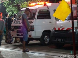 Isak Tangis Keluarga Pasutri yang Tewas Terbungkus Bedcover