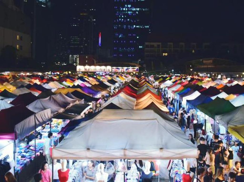 Pasar Paling Terkenal Bangkok Diisukan Tutup, Ternyata Hoax