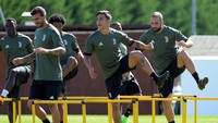 Sama seperti Barca, Juventus juga membuat start sempurna di liga domestik. Juve selalu menang di tiga laga awal dan kini memuncaki klasemen Serie A. Foto: Massimo Pinca/Reuters