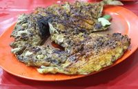  Sedap! Enaknya Makan Ikan Bakar dengan Nasi Hangat dan Sambal di Sini