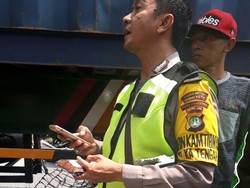 Salip Truk Kontainer, Pemotor di Bekasi Tewas Terlindas