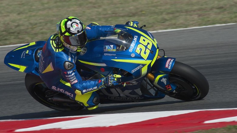 Iannone Gagal Finis di Misano karena Kostum Balapnya yang Terlalu Ketat