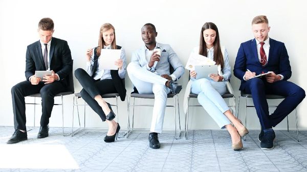 Tips Hindari Masalah Punggung Bagi Karyawan Kantoran