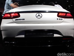 Kecenya Mercedes-AMG S63 Cabriolet