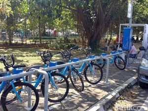 Begini Aksi Nekat Maling Bawa Kabur Sepeda BOSEH di Bandung Begini Aksi Nekat Maling Bawa Kabur Sepeda BOSEH di Bandung