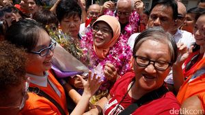 Foto: Halimah Yacob Resmi Jabat Presiden Singapura