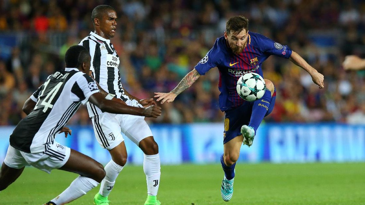 Duel Juventus kontra Barcelona di Liga Champions (Albert Gea/Reuters)