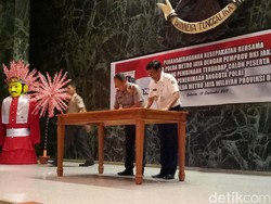 Djarot Sebut Latih Anak SMU Masuk Polri Bisa Potong Rantai KKN