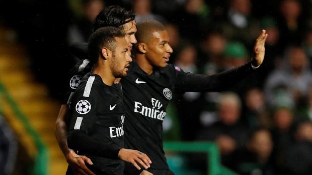 Edinson Cavani membantah bertikai dengan Neymar di lapangan. (