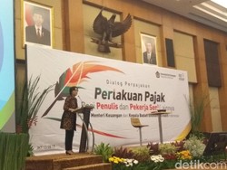 Dicecar Dee Lestari Soal Pajak Penulis, Ini Jawaban Sri Mulyani