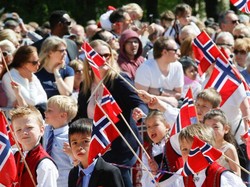 Mengenal Maraton Unik di Norwegia, Dilakukan Tengah Malam tapi Matahari Terang
